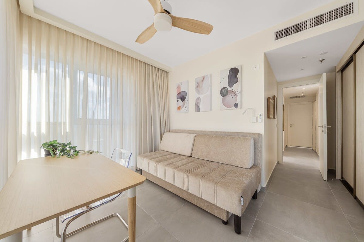 Dreamy 3 Bedroom In Best Location/Parking photo 18