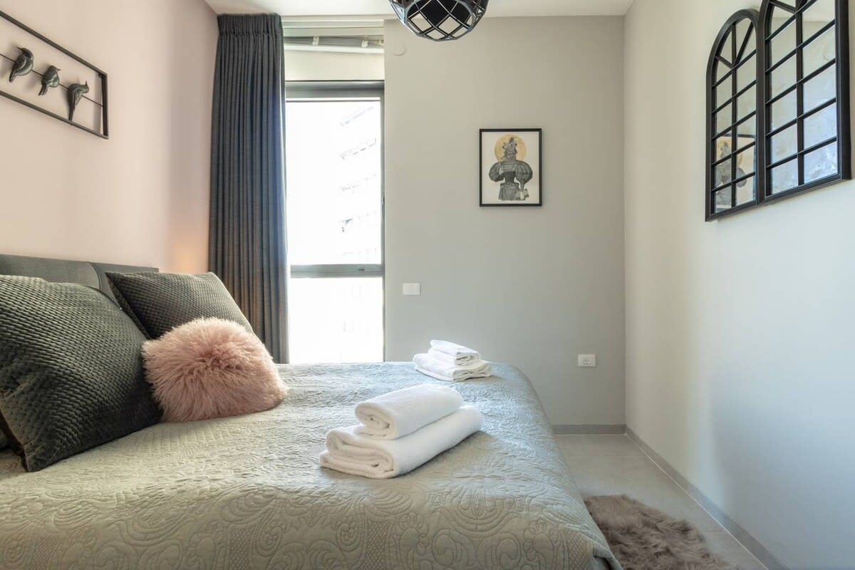 Comfortable and new flat in city center photo 5