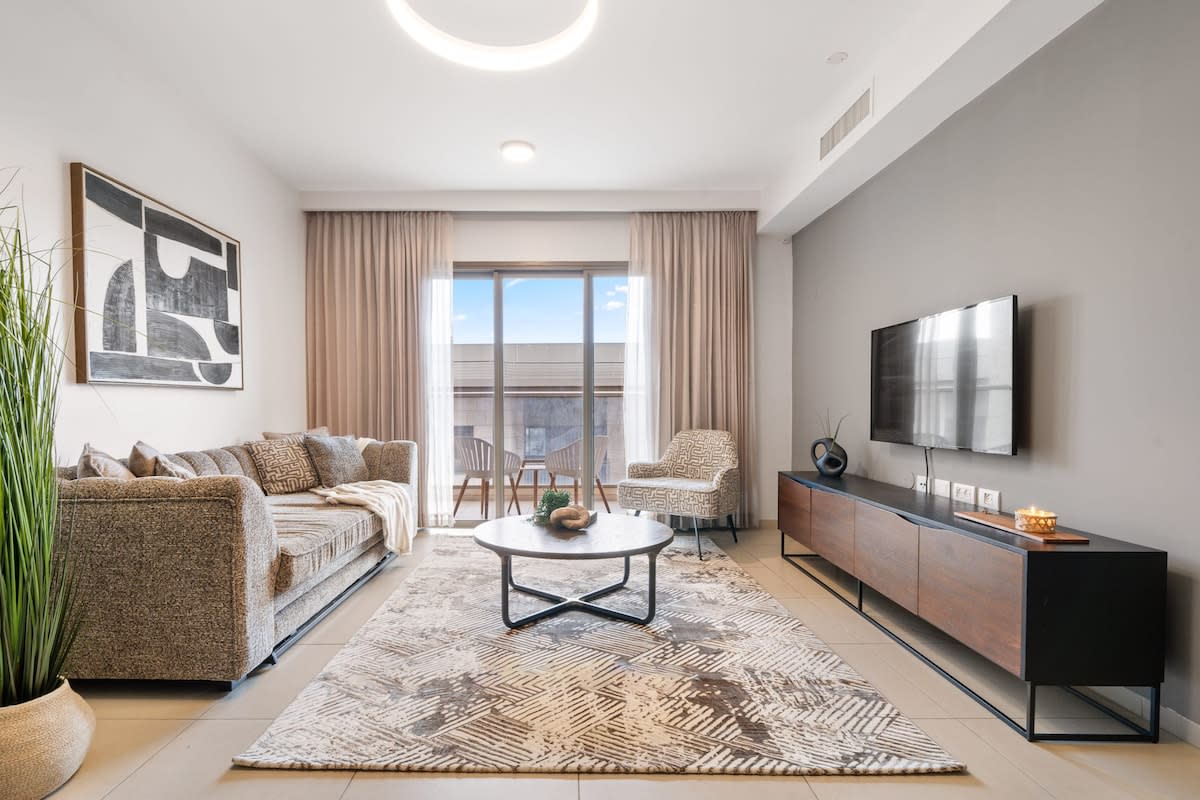 Central 2-Bedroom Apartment with Modern Amenities – vacation rental in City Center