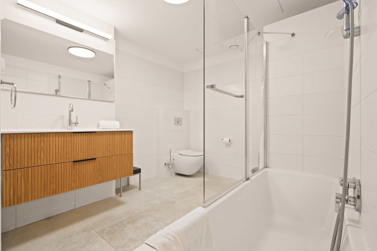 King David Residence Luxury 3 Bedroom, Unit 413 – Pool, Gym & Parking, Mamilla Jerusalem photo 20