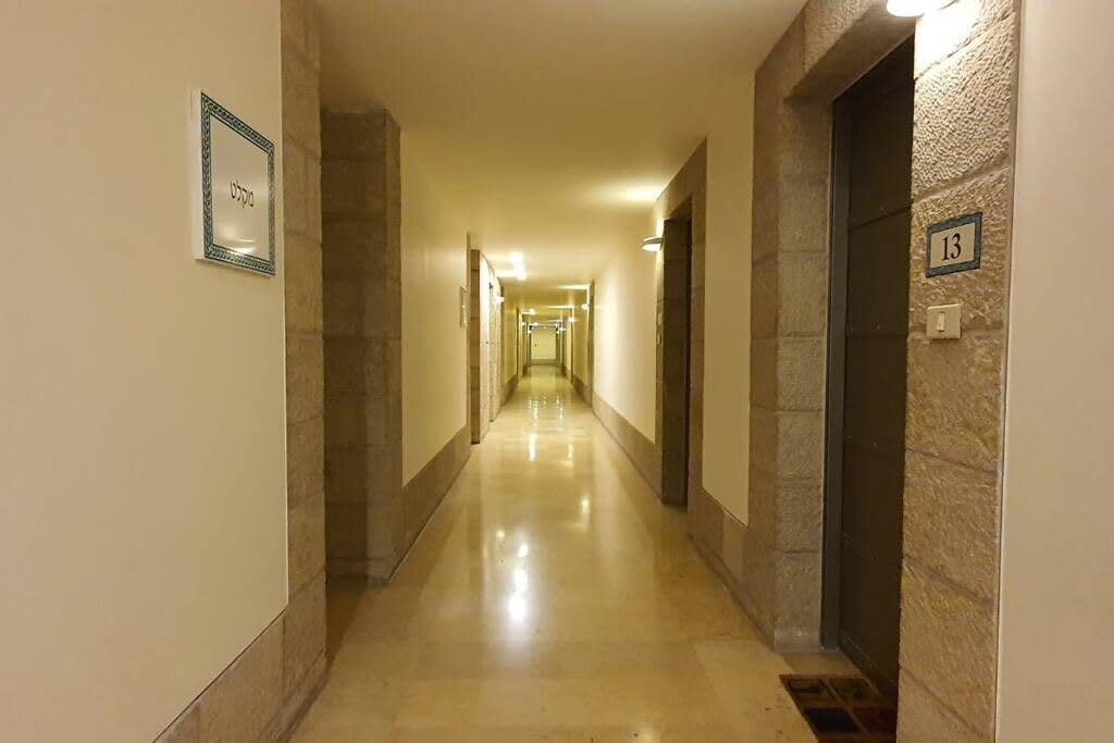 Awesome studio in Mamilla photo 21