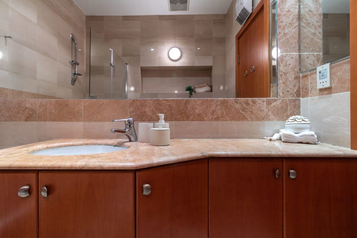Awesome studio in Mamilla photo 22