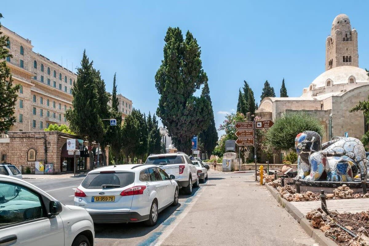 Studio between King David Hotel and Waldorf - Parking Included photo 25