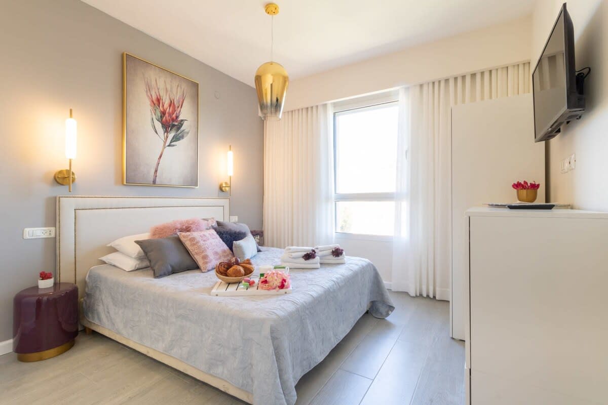 King David/2BR/Parking/Steps to Old City photo 21