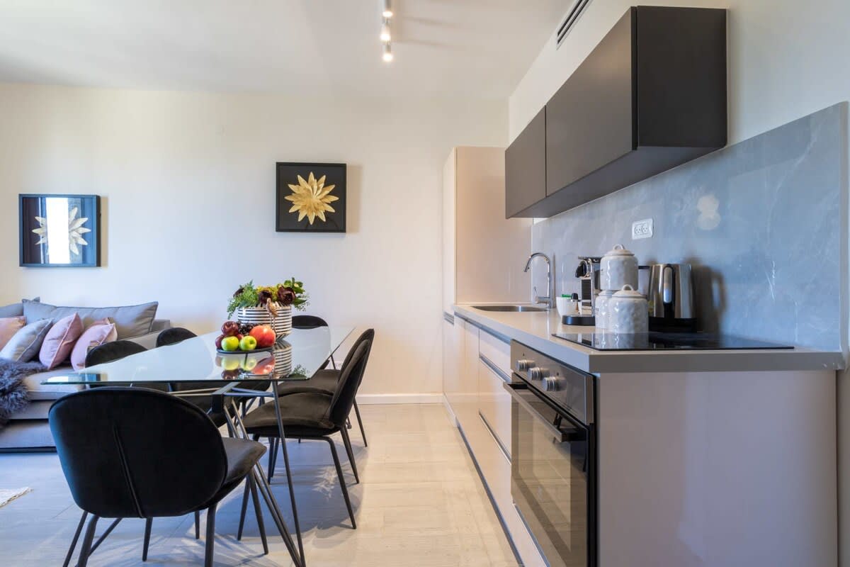 King David/2BR/Parking/Steps to Old City photo 4