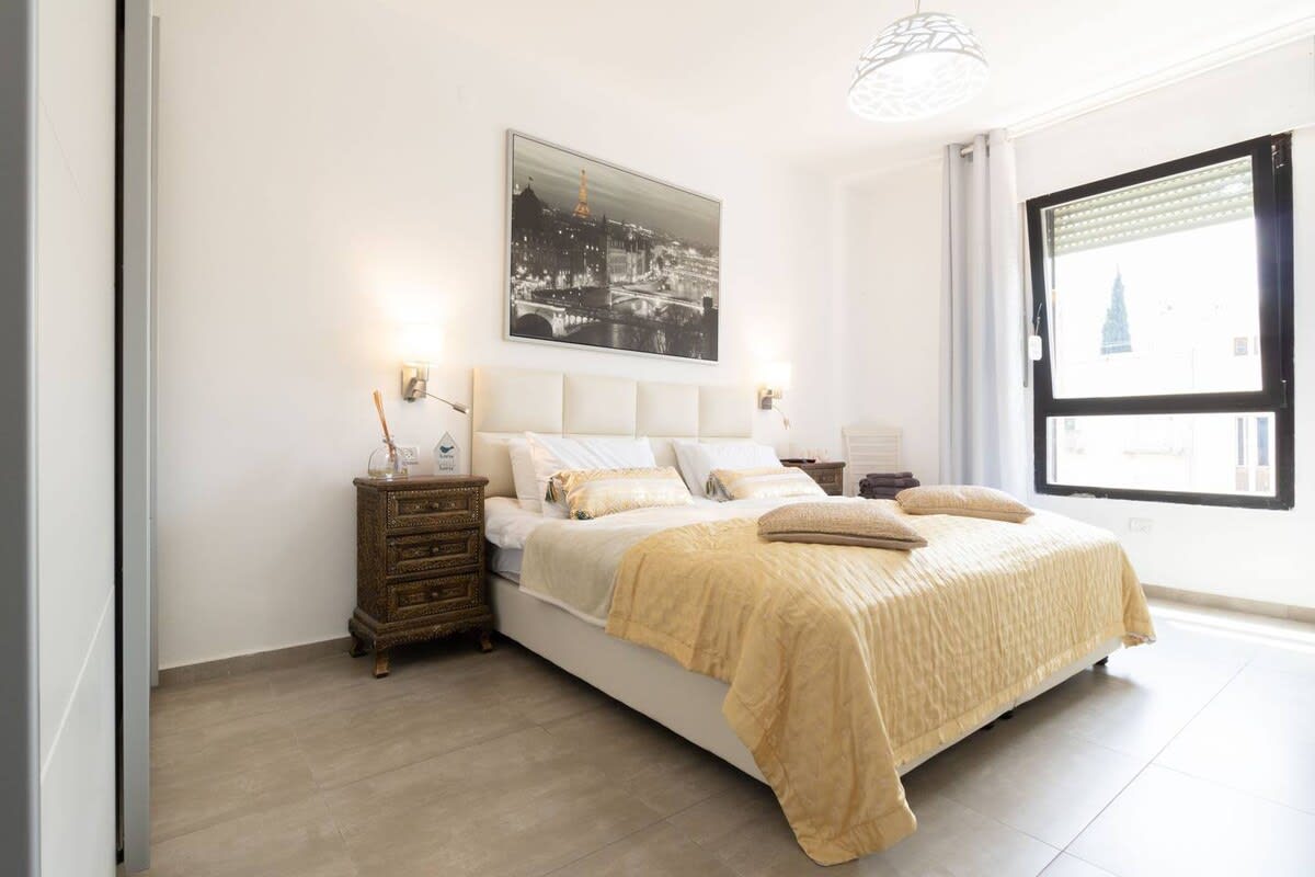 King David Suite/Parking in city center photo 20