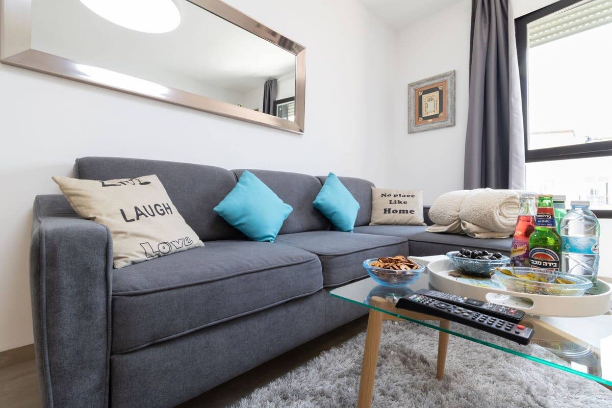 King David Suite/Parking in city center photo 13