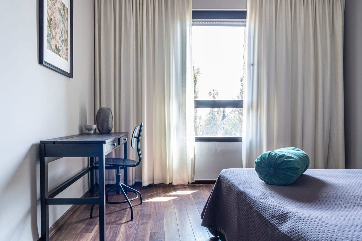 Tranquil King David Apartment with Free Parking photo 17