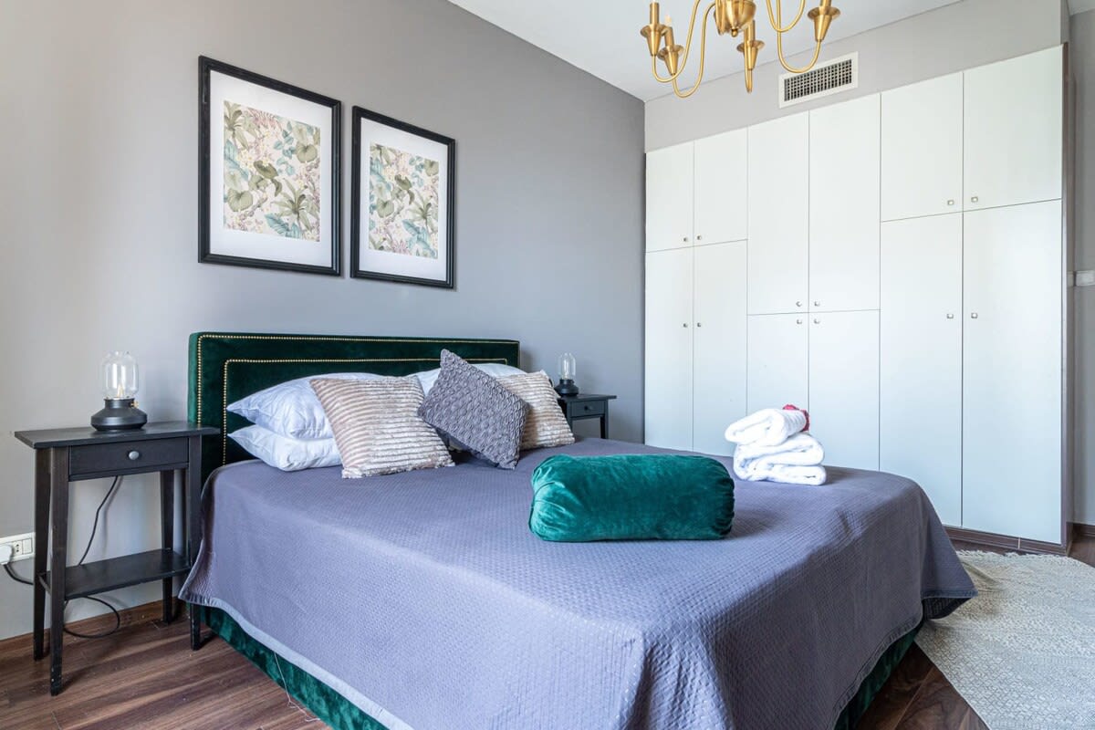 Tranquil King David Apartment with Free Parking photo 15
