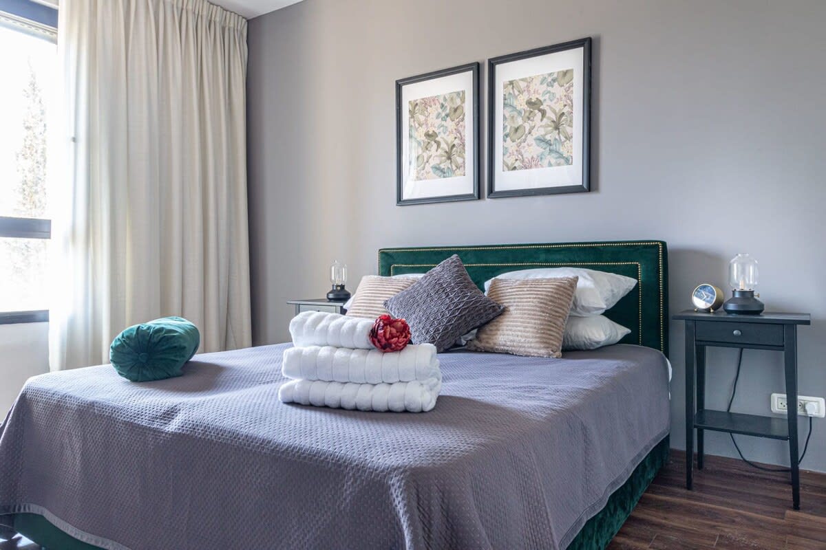 Tranquil King David Apartment with Free Parking photo 16