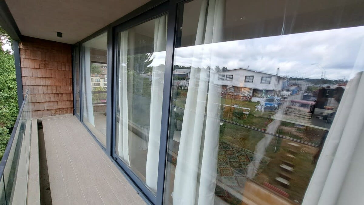 View 10