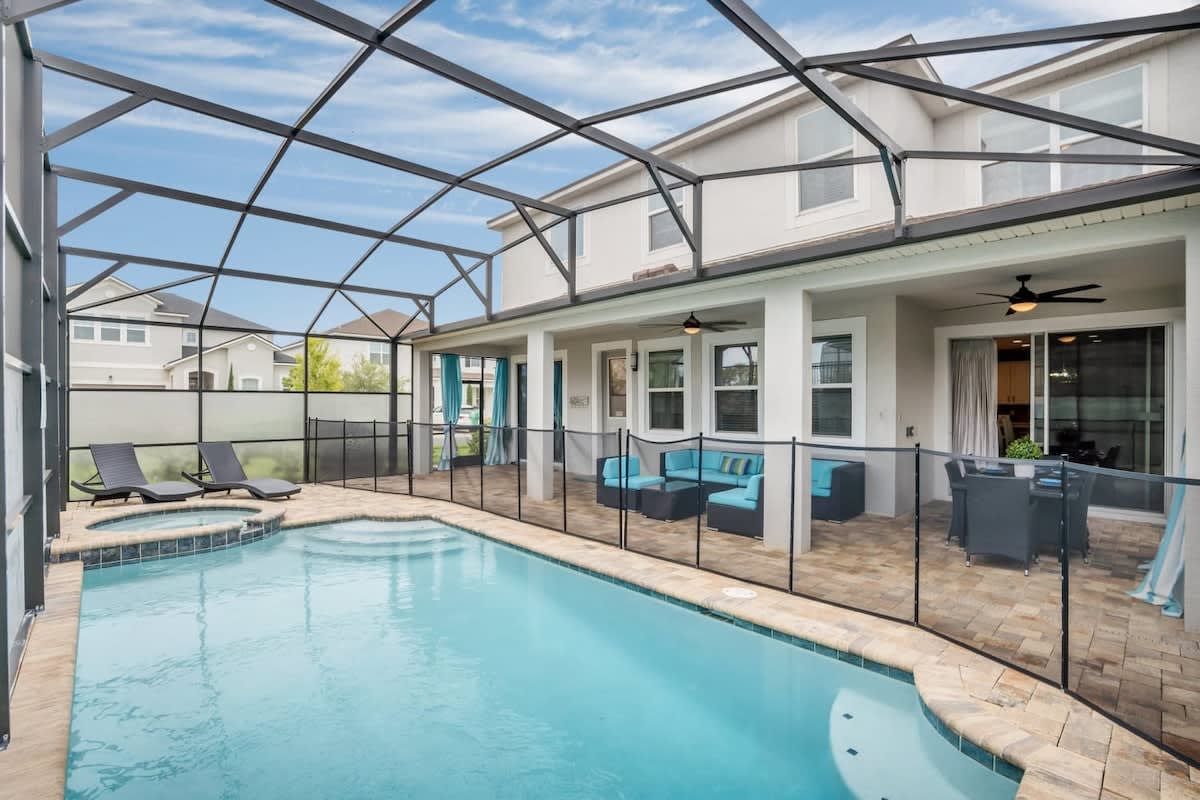 Luxury Villa, Private Pool & Themed Kids Rooms — Kissimmee, FL — vacation rental