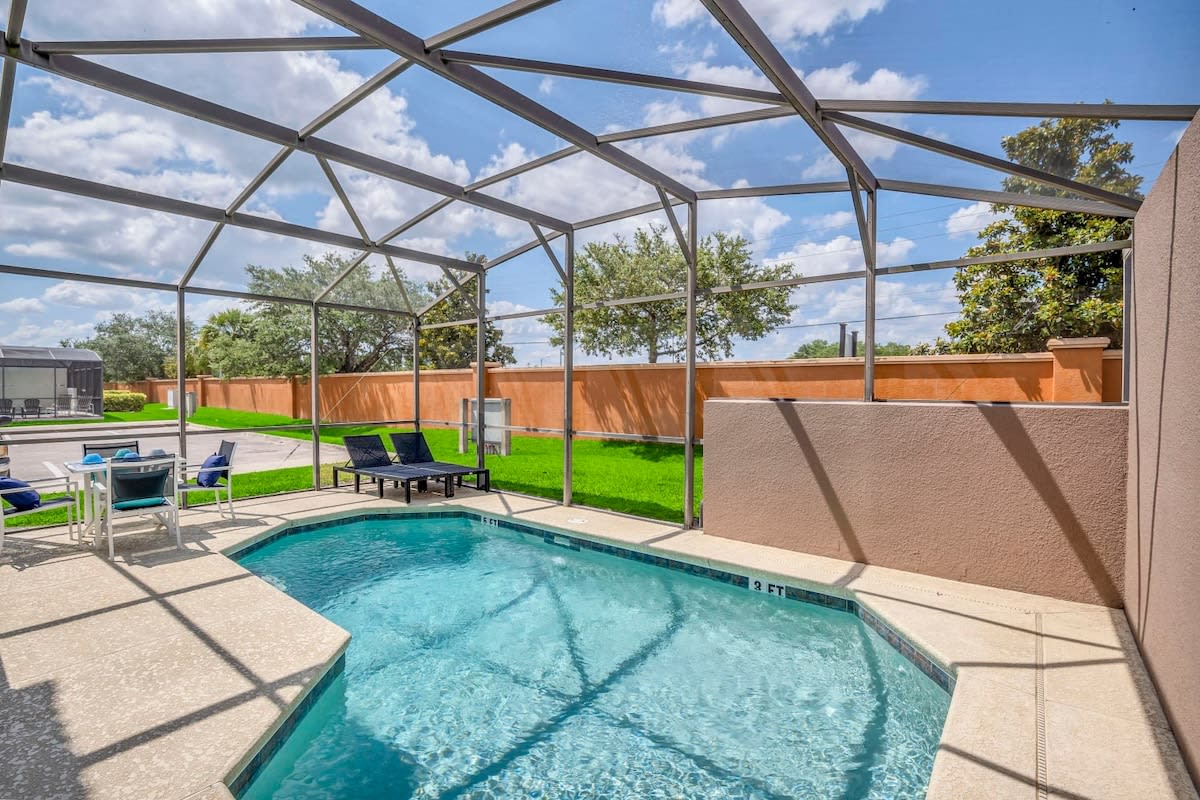 Bella Vida Townhome: Private Pool & Mickey Room — Kissimmee, FL — vacation rental