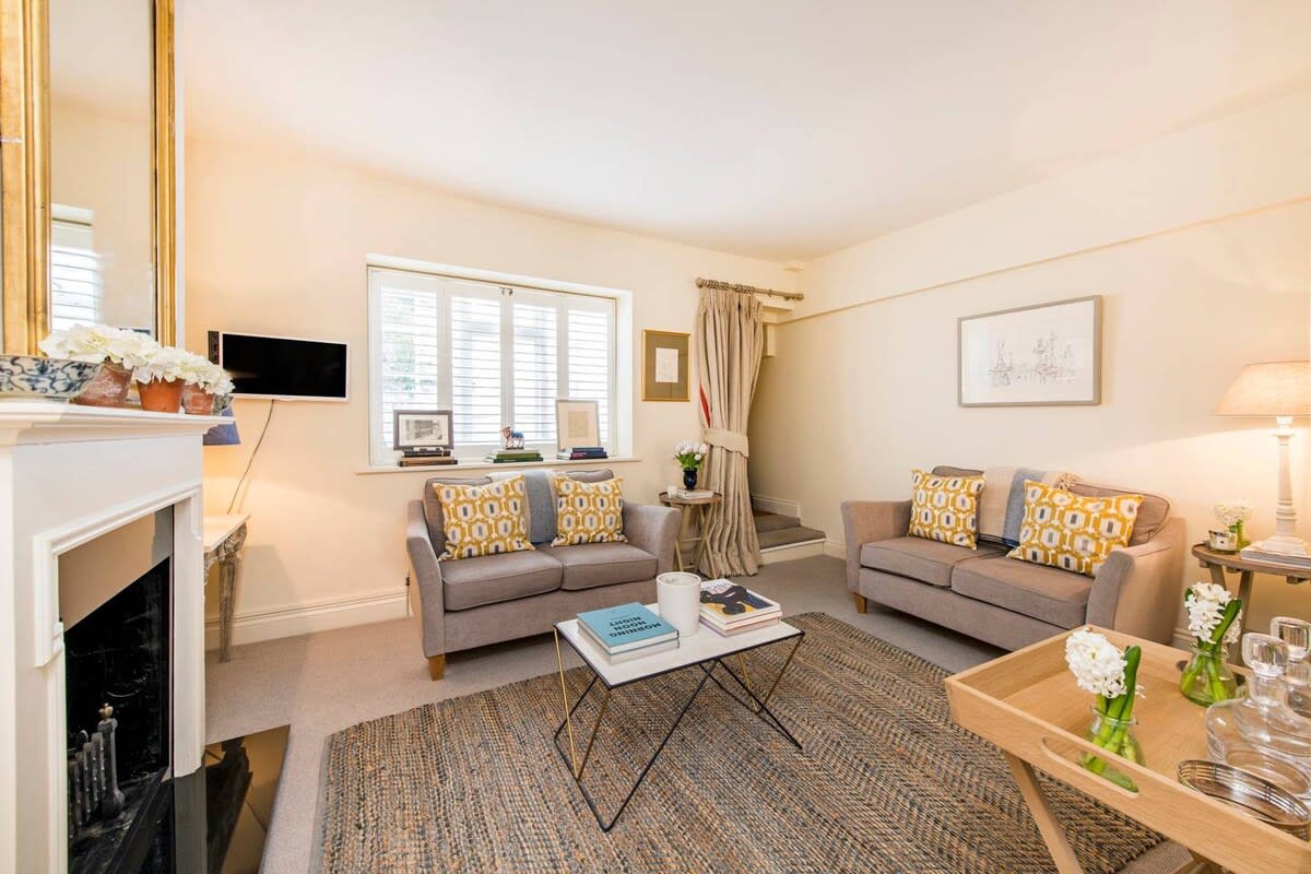 2-Bed Apartment, Notting Hill - Photo 1