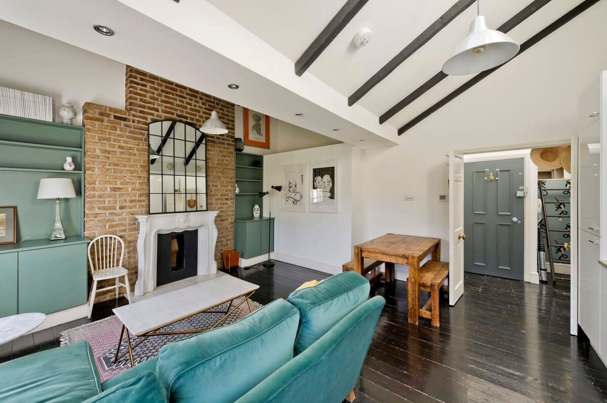 1 Bed Bohemian Loft Style Apt in 285 Ladbroke Grove W10 6HE - Property image 8 - VivreStays