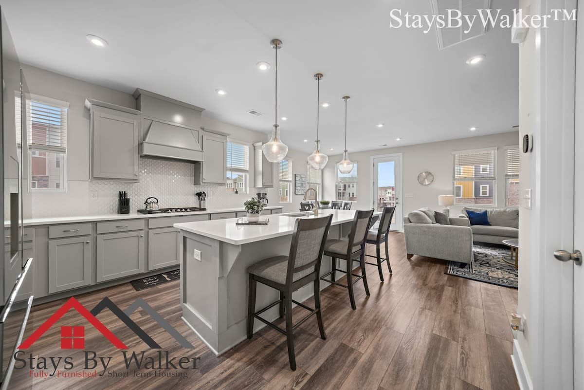 StaysByWalker 4BR Townhome - Monthly Rental in Charlotte, NC