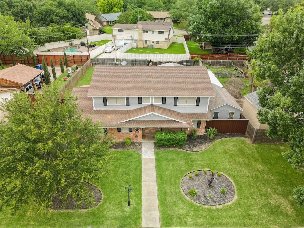 Beautiful House for BIG Groups with a Cinema Room — Dallas, TX — vacation rental