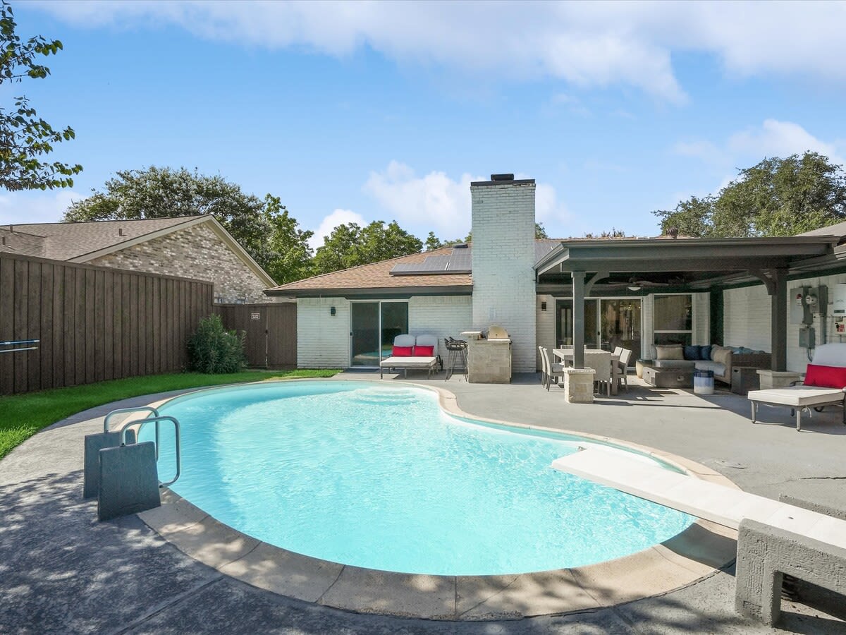 Modern Luxury Home, Pool Oasis & Backyard Retreat — Plano, TX — vacation rental