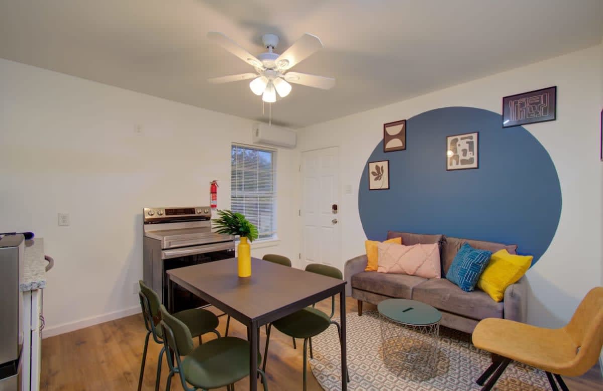 Heart of Houston - 2-BD/1-BA w Kids Playground — Houston, TX — vacation rental