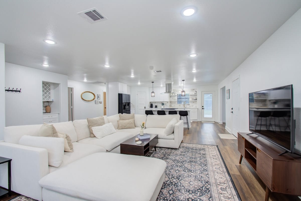 3 beds Houston HOME, Close NRG Stadium & Rodeo — Houston, TX — vacation rental