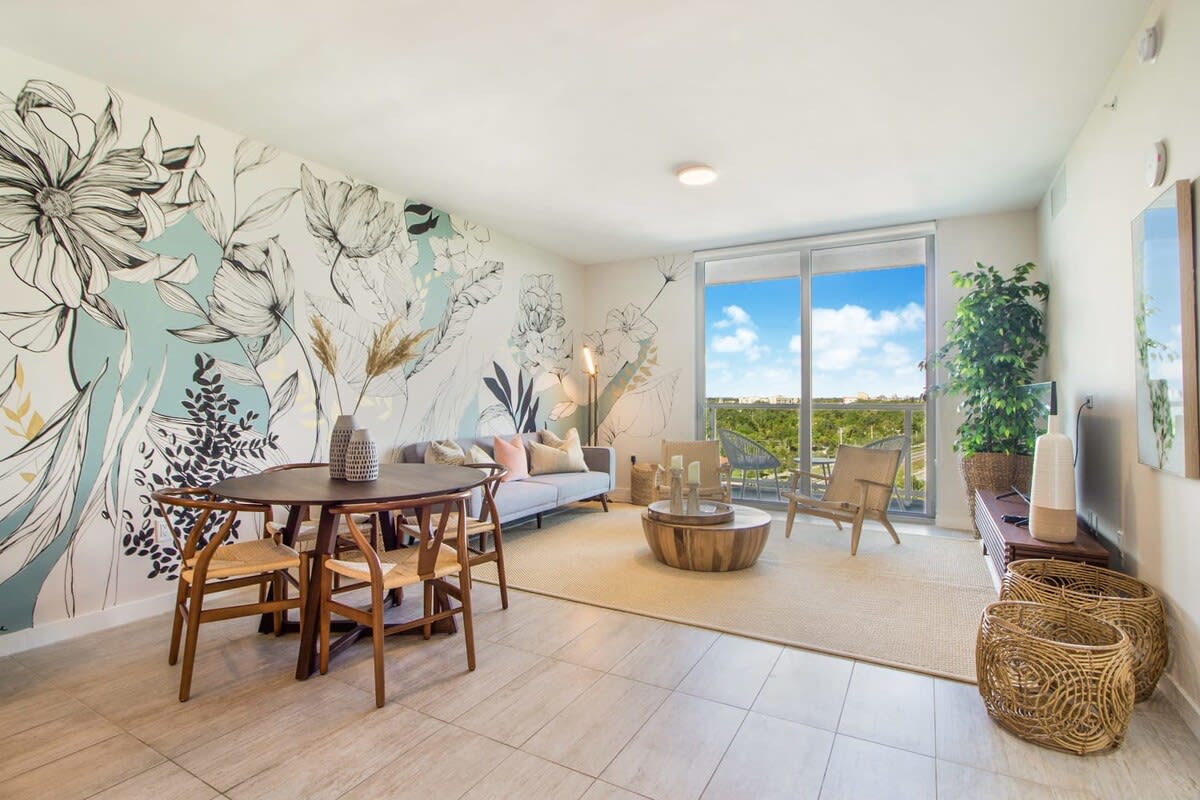 Stunning 1Bdrm in Miami, Beautiful Views - Picture 1
