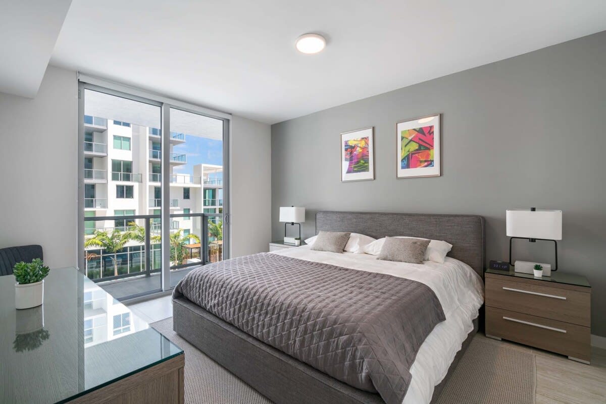 Modern Decor W/ Bay Views 1 Bdrm Condo 5