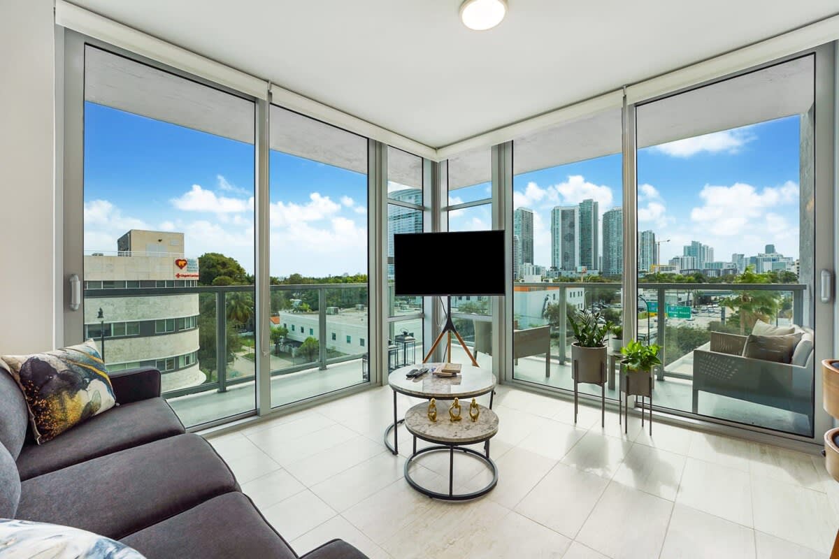 2 Bedroom -City View- Miami Design District - 412 - Foto 1