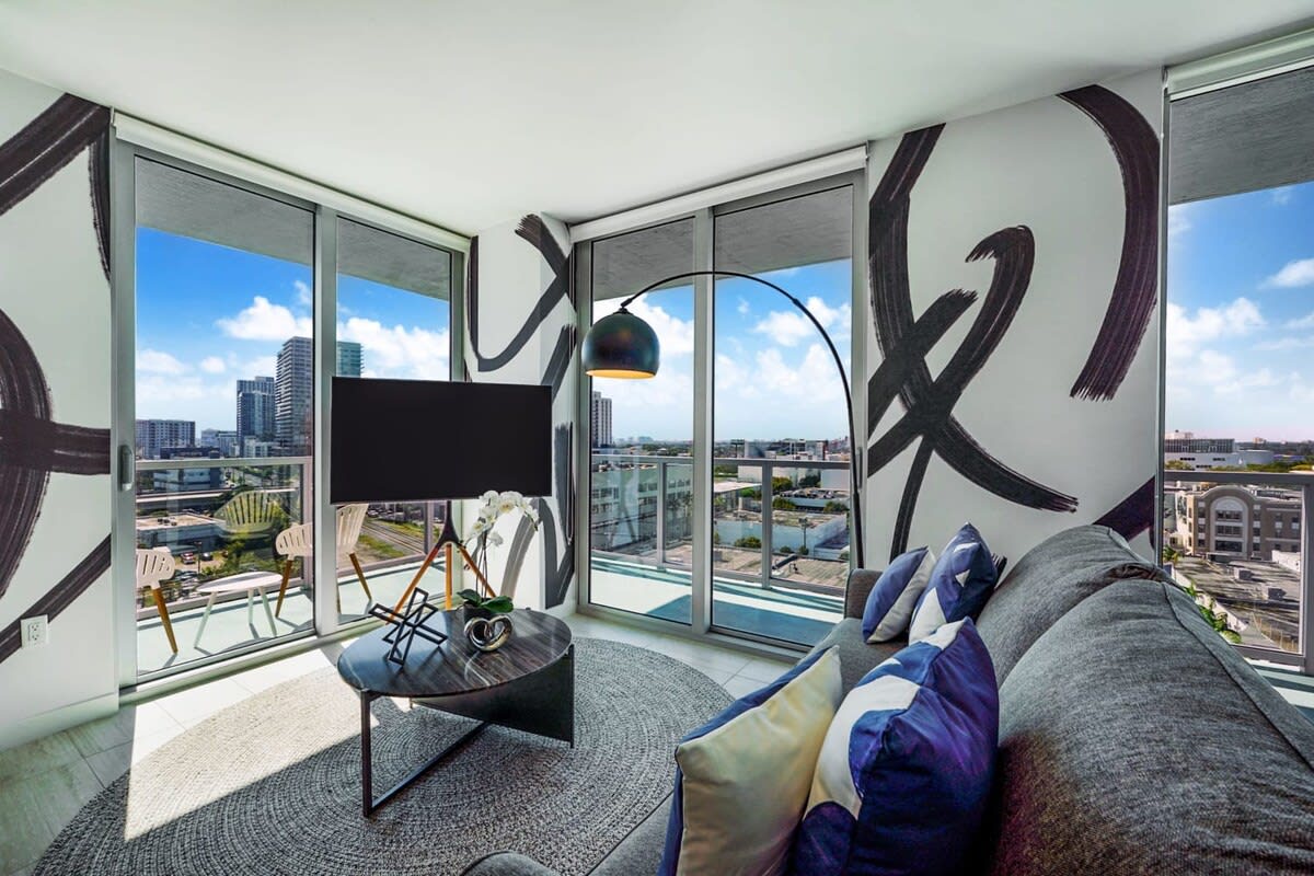 2 Bedroom -City View- Miami Design District - 802 - Foto 1