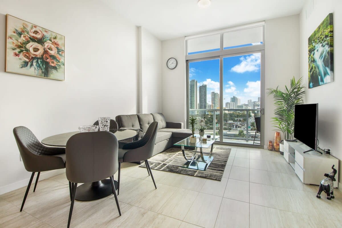 One Bdrm Penthouse With Bay & City Views! Miami - Foto 1