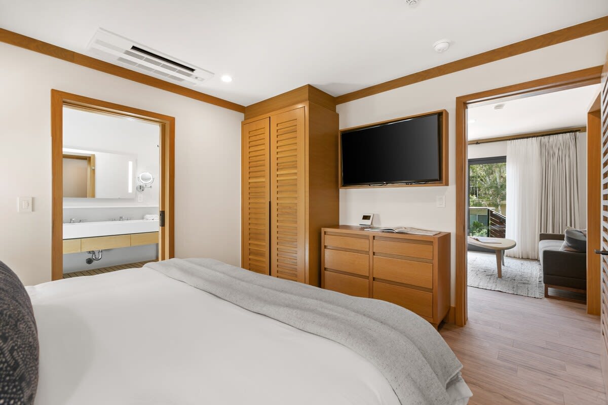 Bedroom finishings carefully designed for your relaxation.