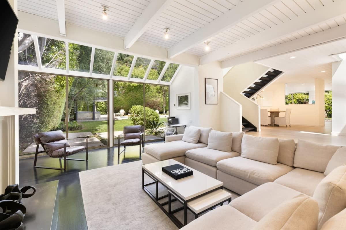 Lounge around in the comfortable living room with a sense of calmness
