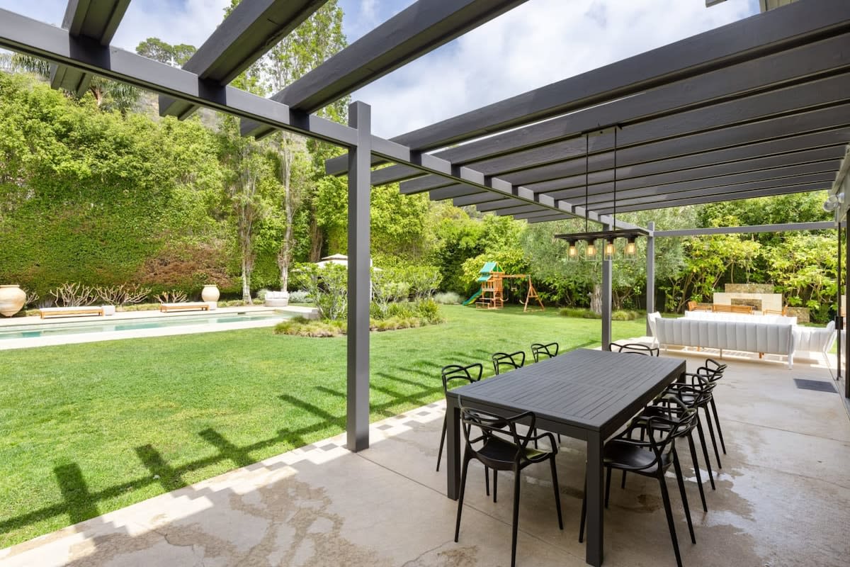Alfresco Dining Table