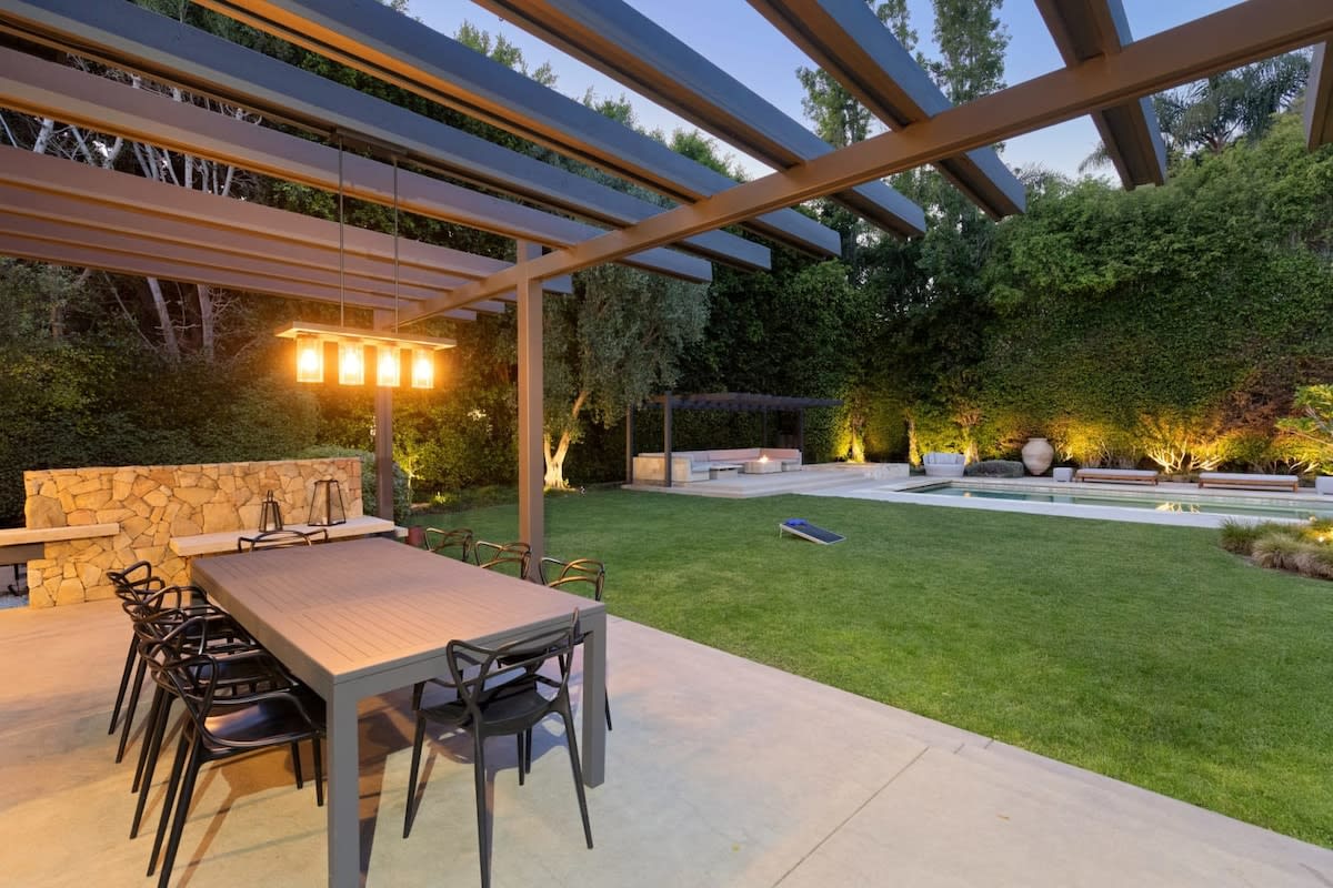 Enjoy an early dinner or drinks in the garden as the sun sets