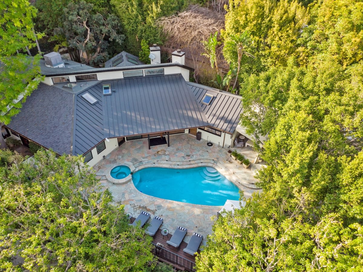 Over head photo of the house and pool area