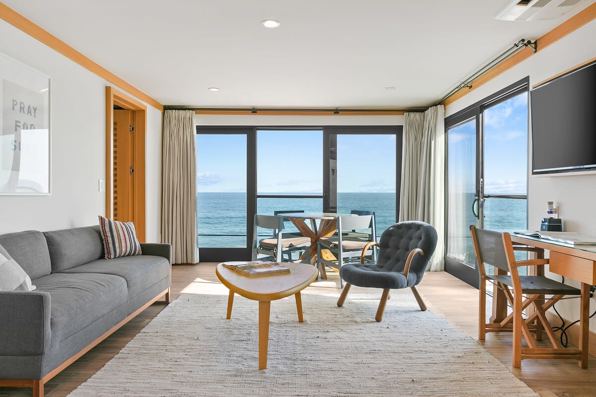 Large and expansive ocean views