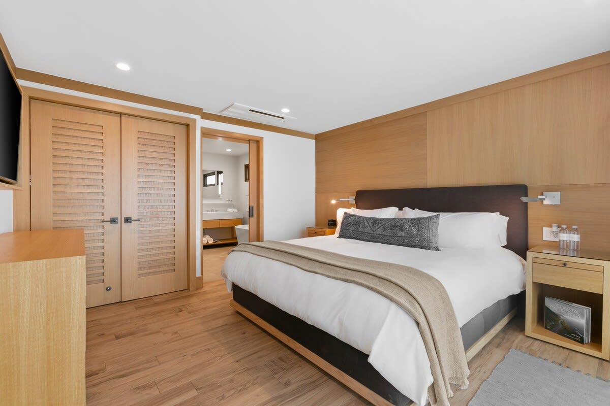 Bedroom with ensuite bathroom