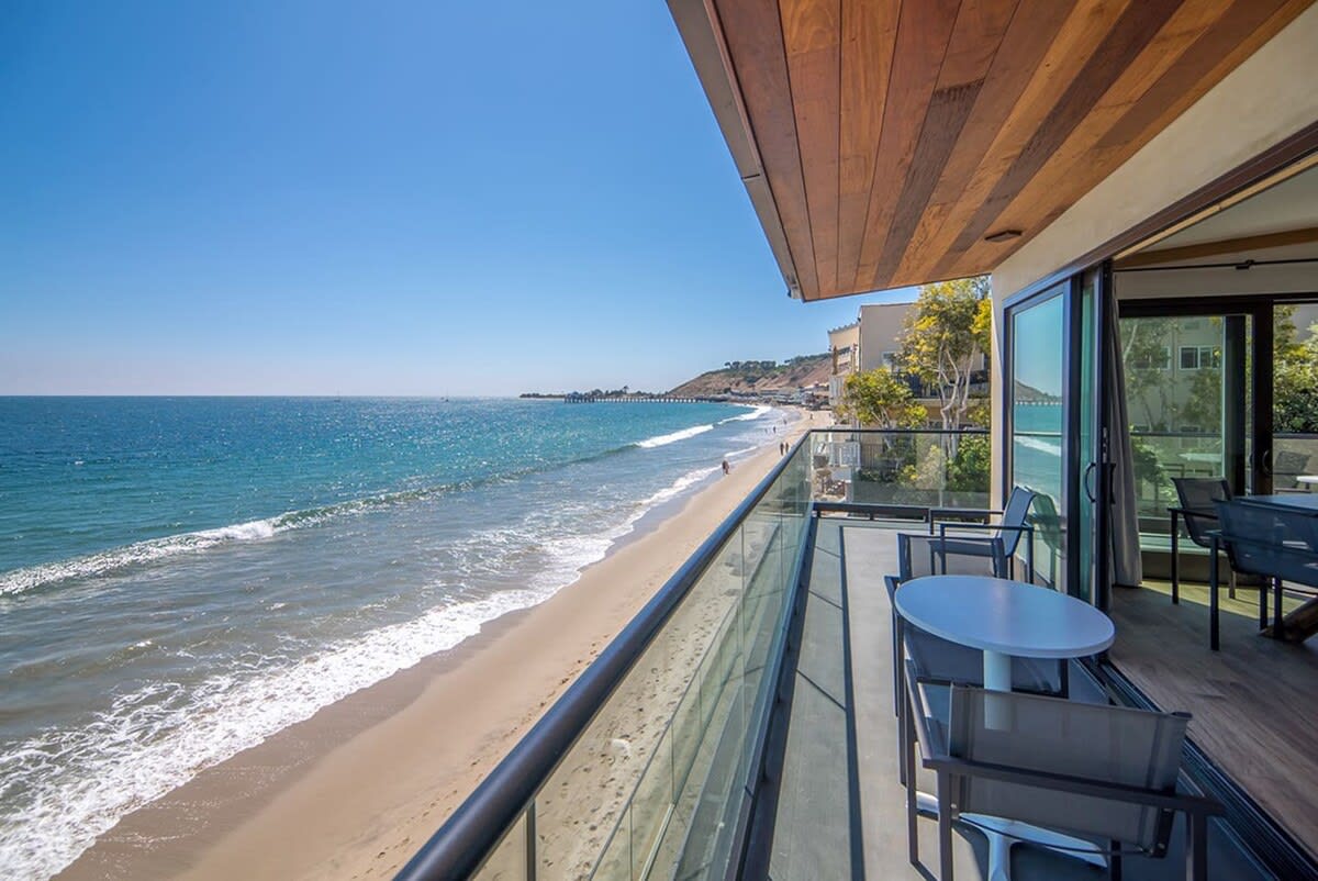 Wrap around balcony