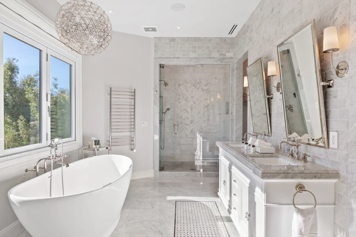 Breathtaking state of the art bathroom with soaking tub