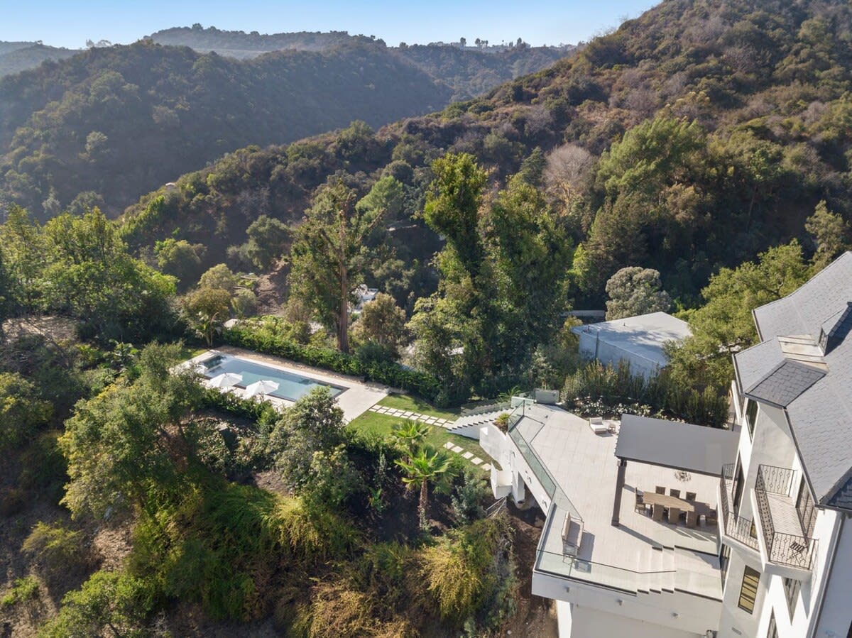 The California Beverly Hills are an ideal location for this modern French style Chateau.