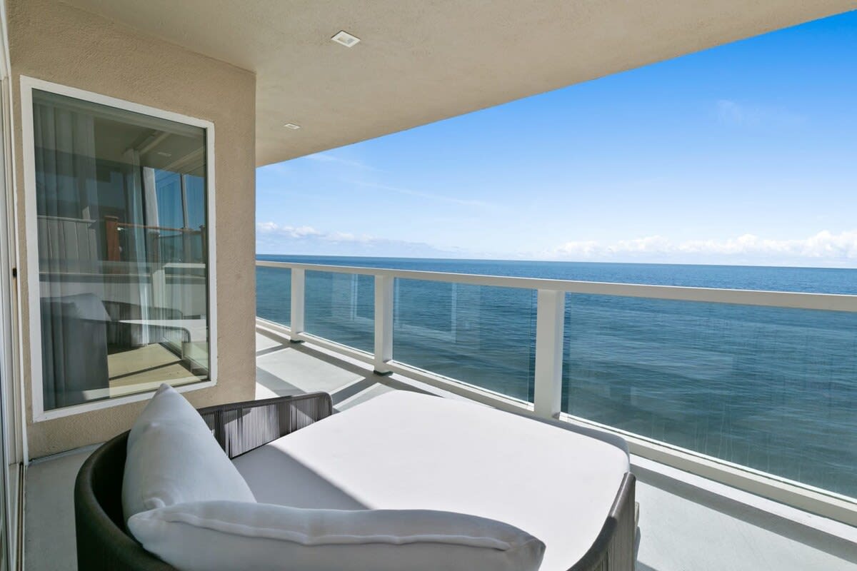 Playa Del Sol by Stay Awhile Villas