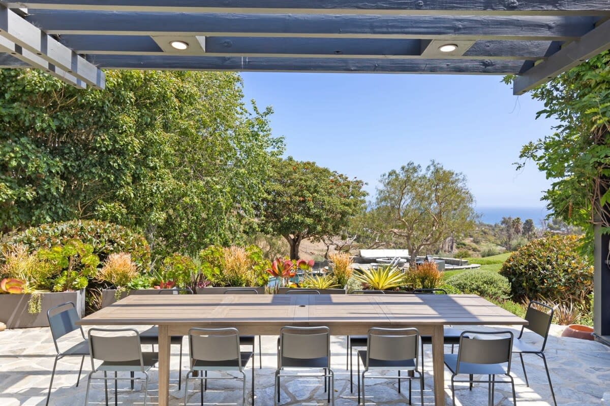Outdoor dining set for 12.