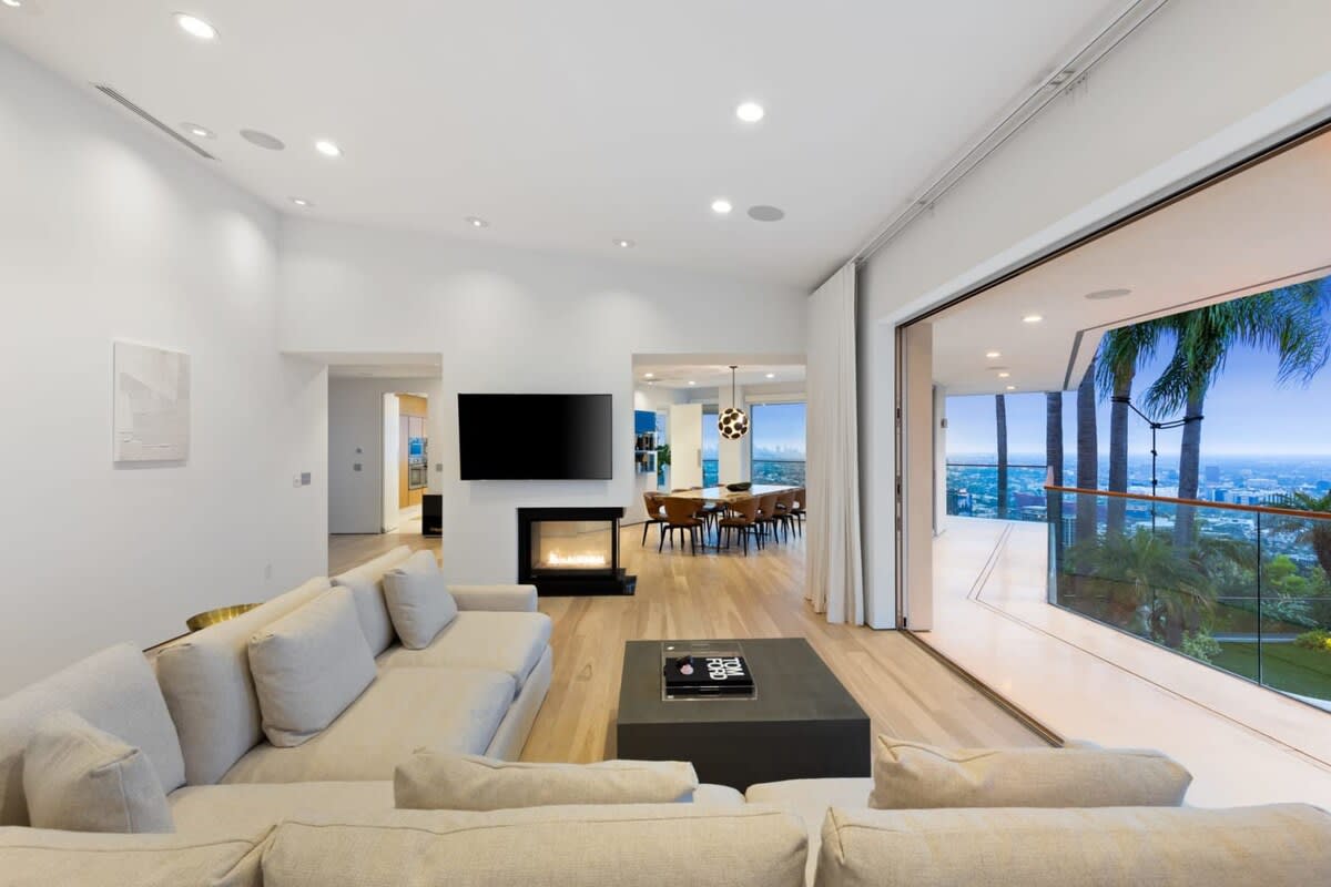 Family Room overlooking the breathtaking views.