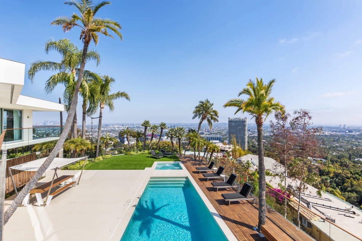 Oasis vibes with incredible views!