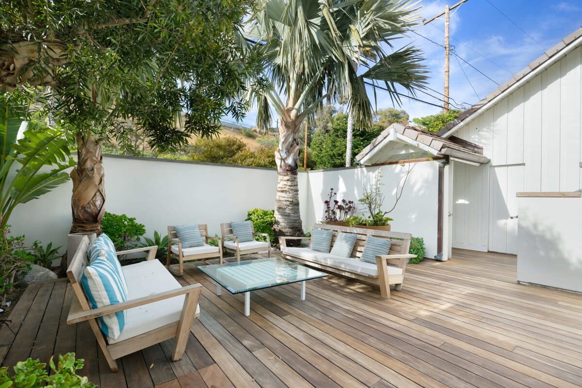 The comfortable and private outdoor space with lush green touches, to make you feel at home.