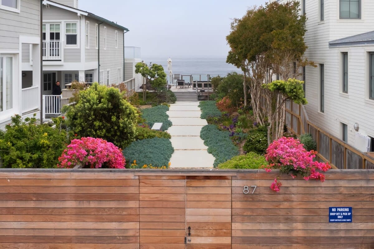 Located in the secure Malibu Colony gated beachfront community.