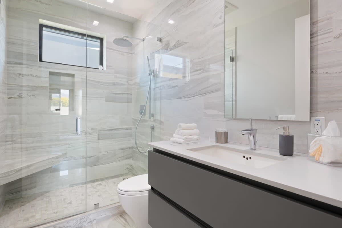 Plenty of space to wind down under the rain shower