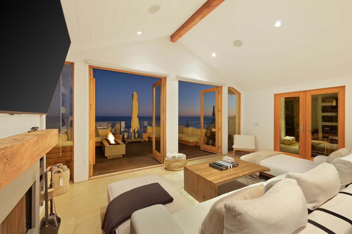 The prefect indoor/outdoor feel.