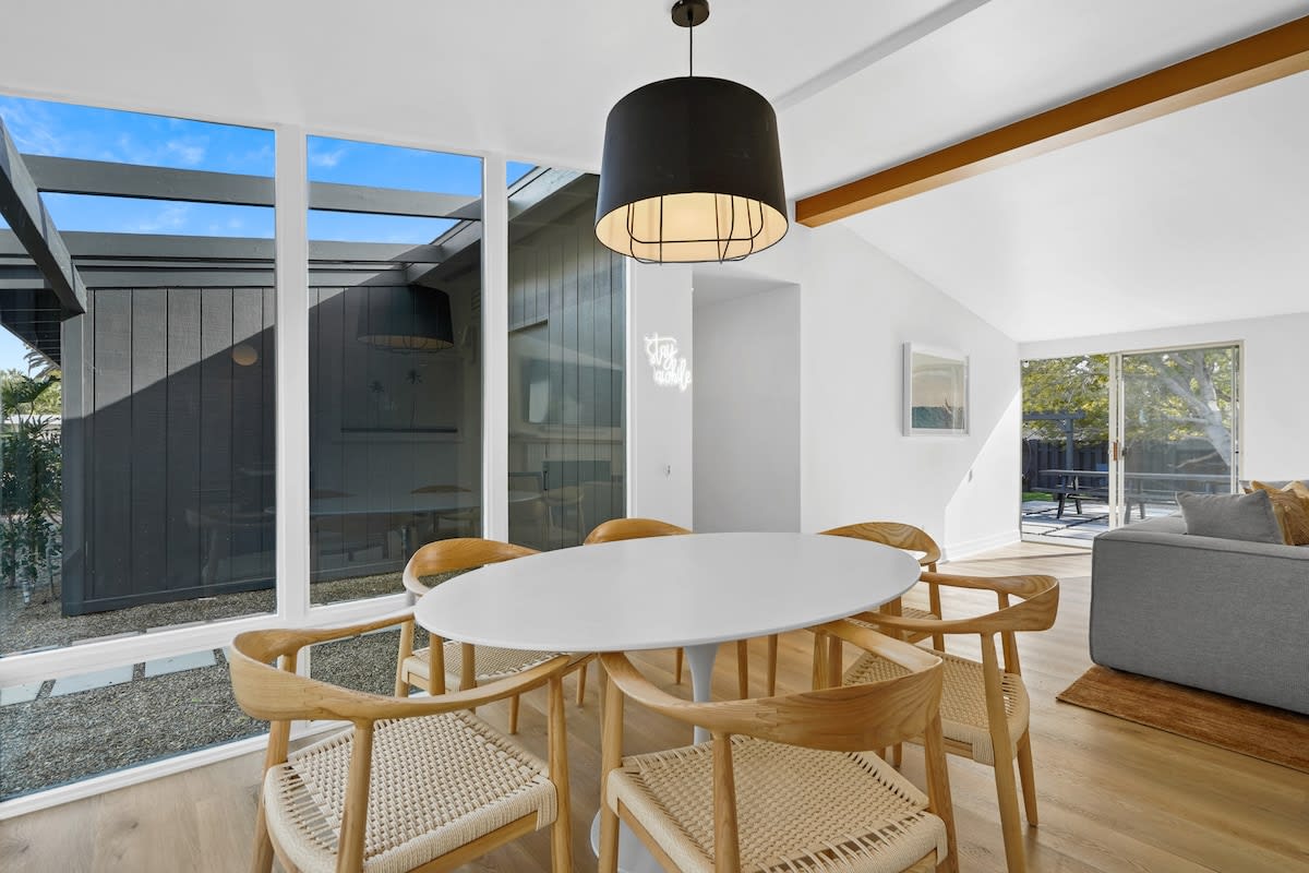 Oval dining table with seating for 6
