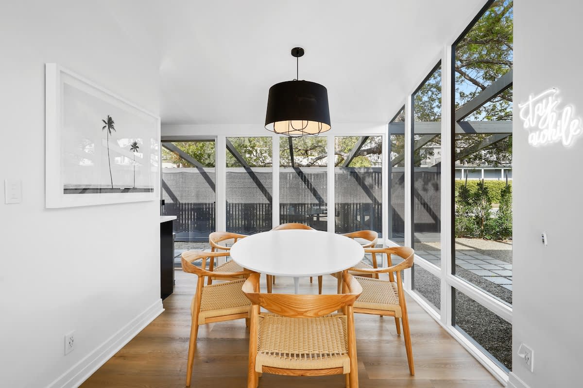 Oval dining table with seating for 6