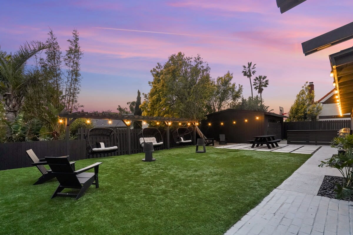 View 10